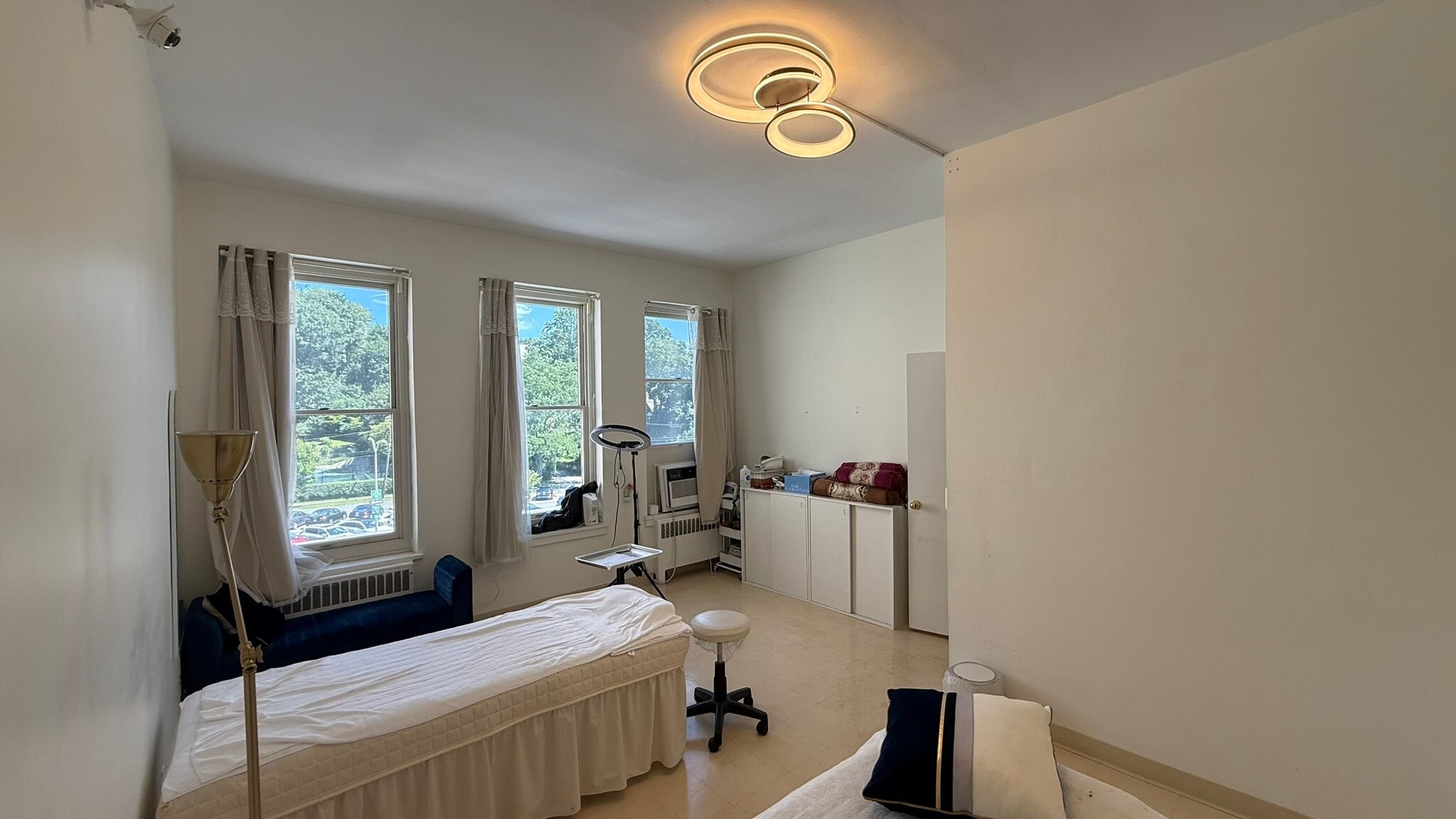 79-81 Pondfield Rd, Bronxville, NY for lease Interior Photo- Image 1 of 7