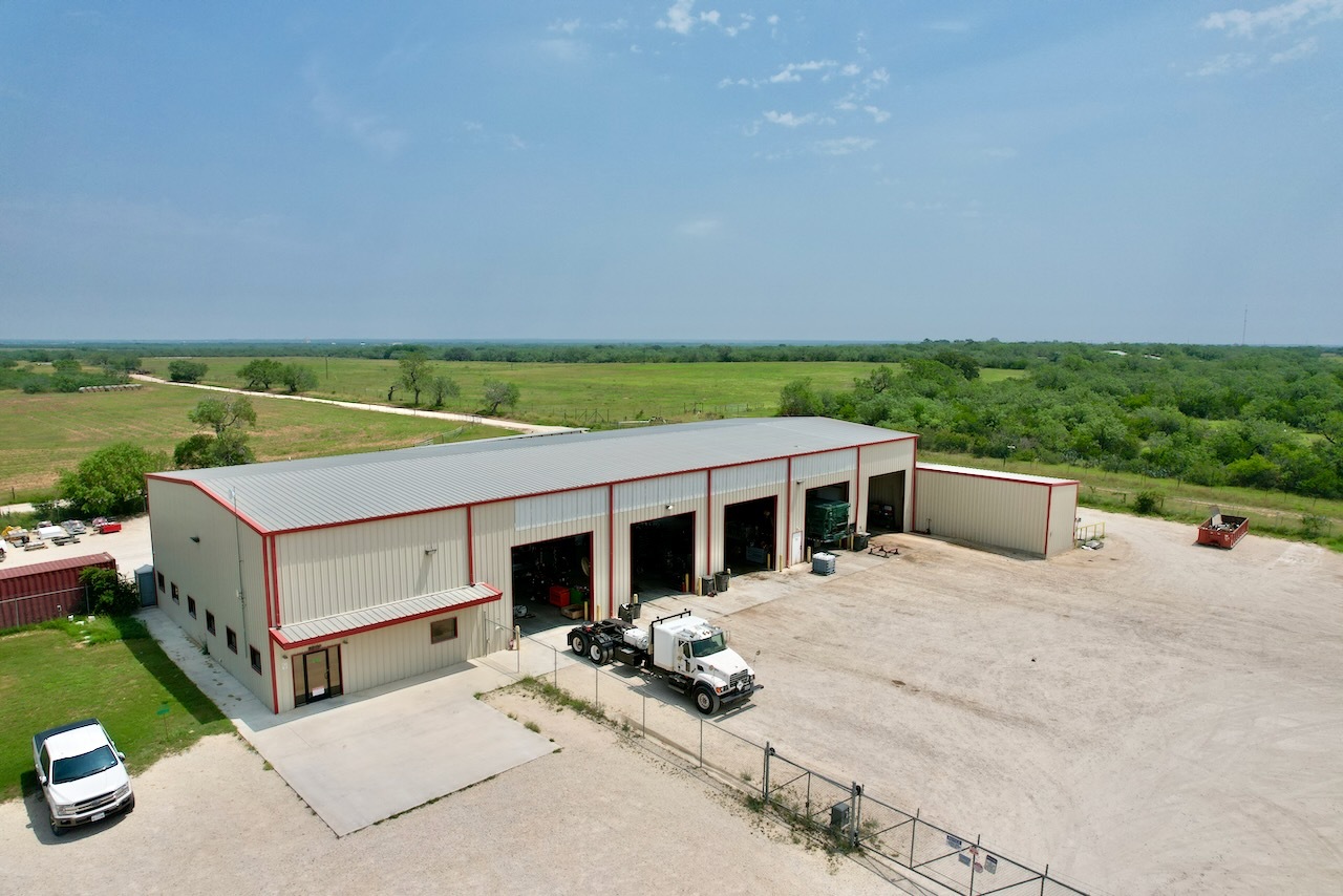 239 Oil Rd, Pleasanton, TX for sale Building Photo- Image 1 of 1