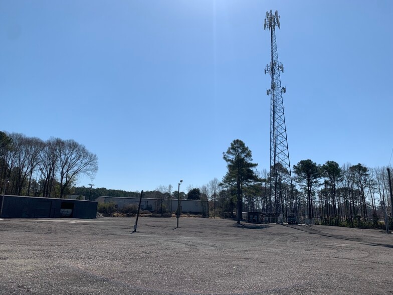 7365 Maddox Rd, Lithonia, GA for sale - Building Photo - Image 3 of 8