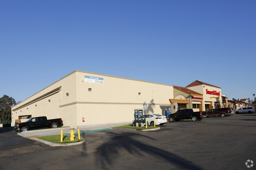 2001-2091 N Oxnard Blvd, Oxnard, CA for lease - Building Photo - Image 1 of 6