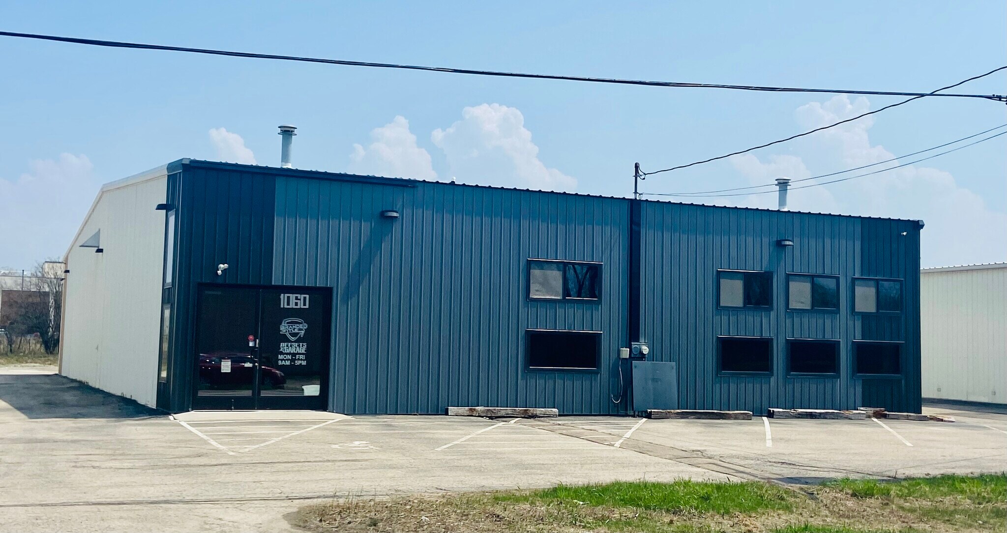 1060 N Perkins St, Appleton, WI for sale Building Photo- Image 1 of 1