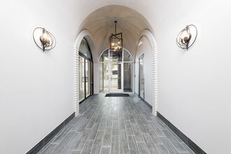 101 E Silver Springs Blvd, Ocala, FL for sale Interior Photo- Image 2 of 2