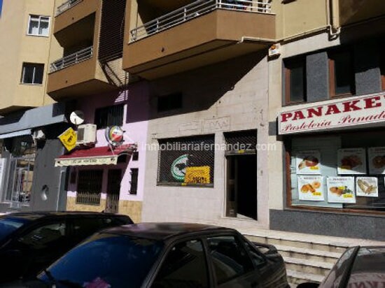 Retail in Cáceres, Cáceres for lease - Building Photo - Image 1 of 4