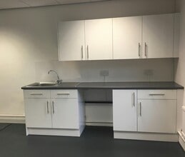 Kerry Hl, Leeds for lease Interior Photo- Image 2 of 6