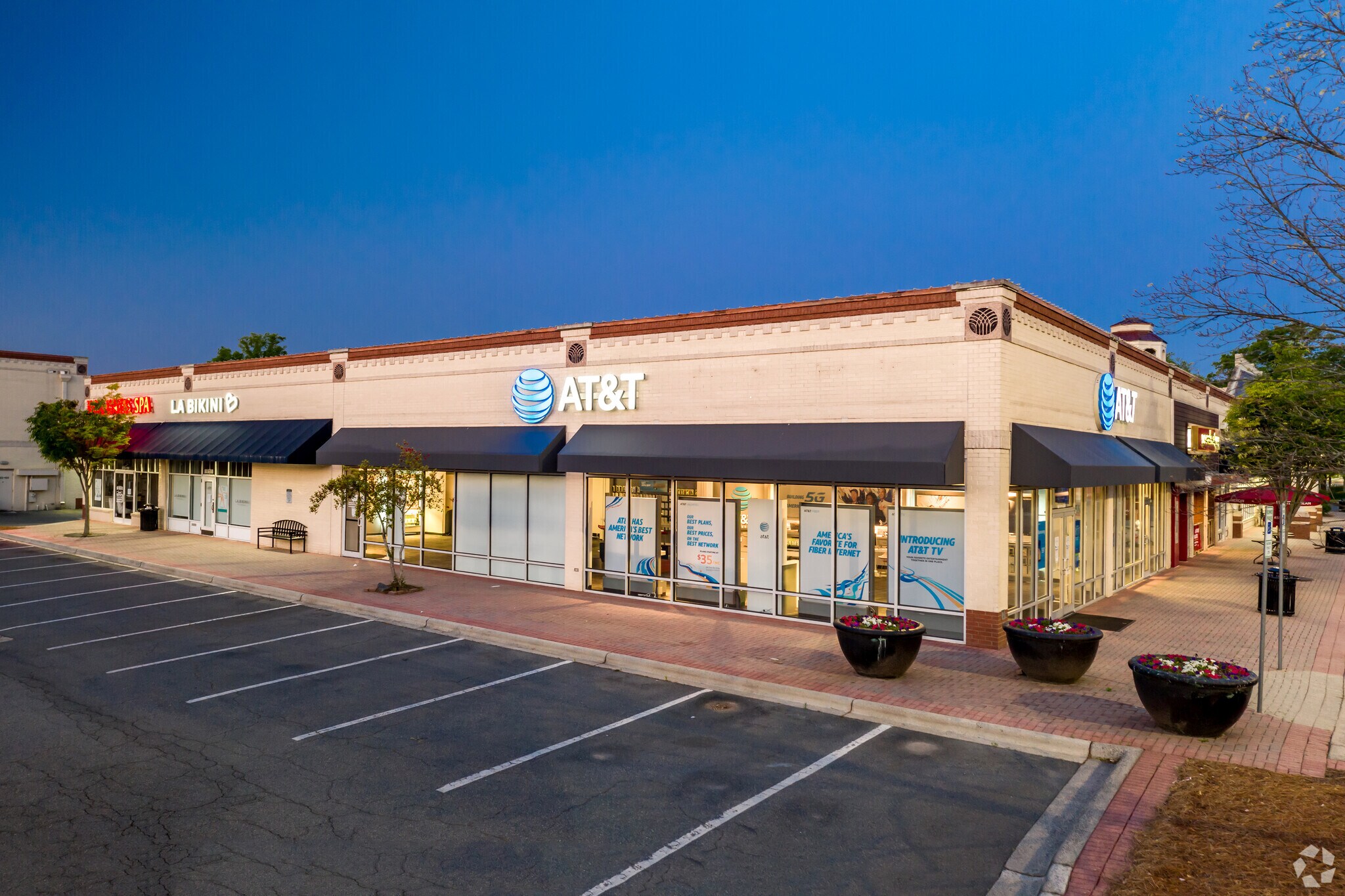 33333351 Pineville Matthews Rd, Charlotte, NC 28226 The Arboretum Shopping Center