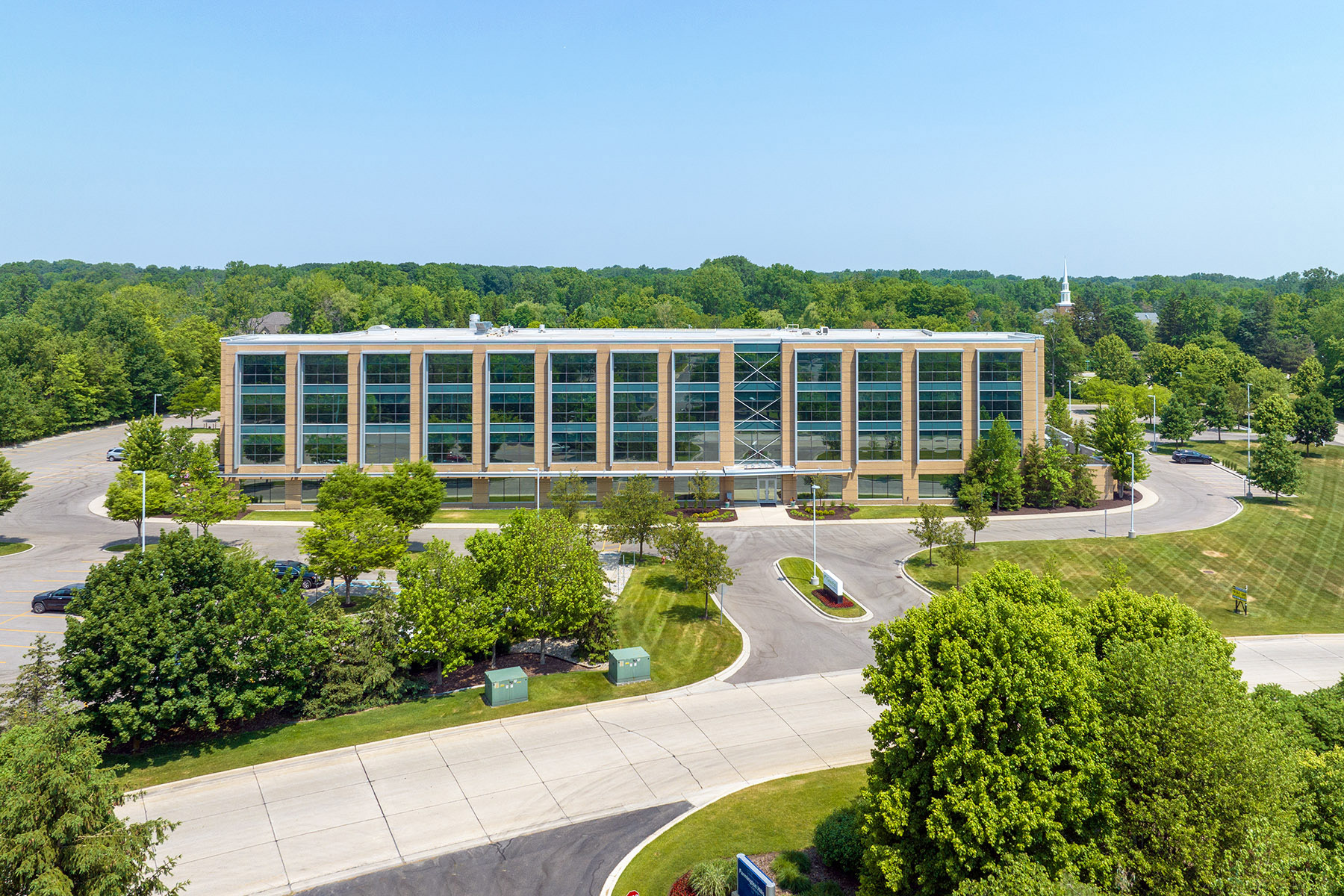 36500 Corporate Dr, Farmington Hills, MI for sale Building Photo- Image 1 of 8