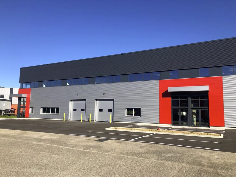 Rue De La Craz, Dagneux for lease - Building Photo - Image 1 of 1