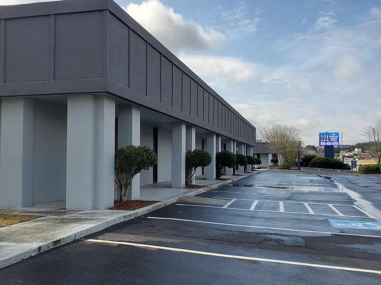 3050 Presidential Dr, Atlanta, GA for lease - Building Photo - Image 2 of 6