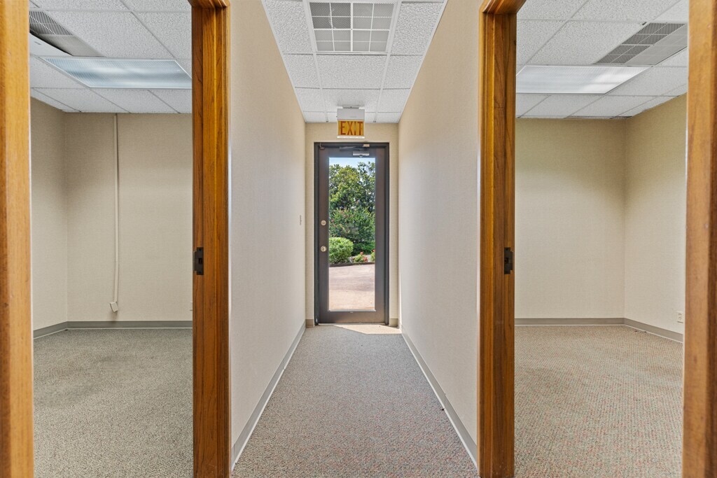 915 Judson Rd, Longview, TX for lease Interior Photo- Image 1 of 4