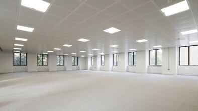 243 Knightsbridge, London for lease Interior Photo- Image 2 of 2