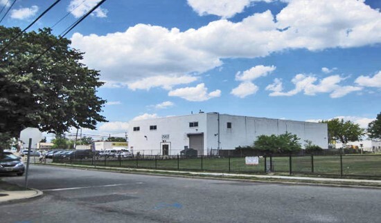 4217 Austin Blvd, Island Park, NY for lease - Building Photo - Image 3 of 4