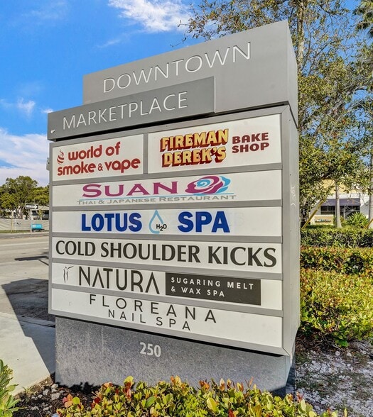 Downtown Marketplace-Multi-Tenant Retail portfolio of 2 properties for sale on LoopNet.com - Building Photo - Image 2 of 9