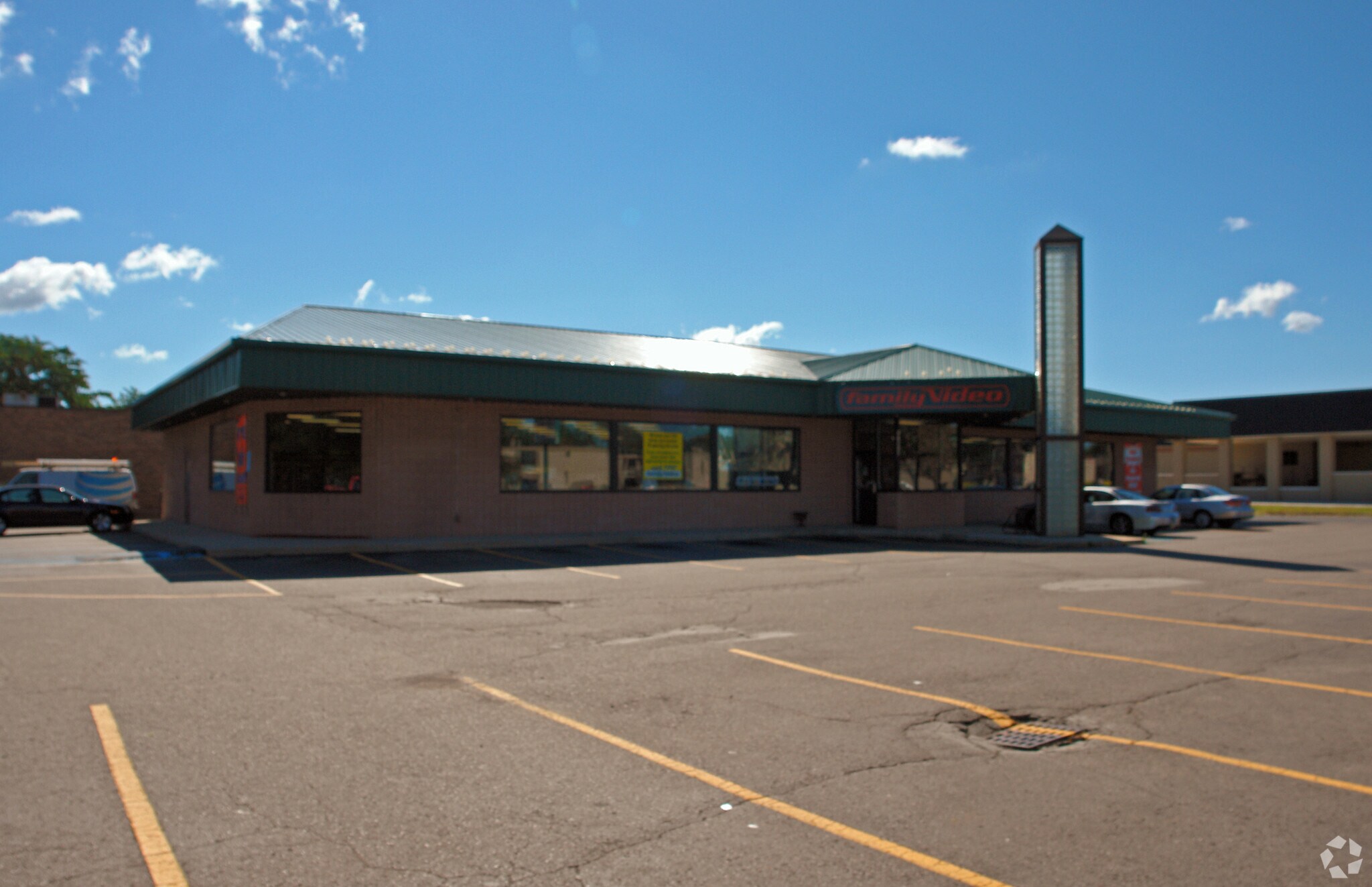 27950 Hoover Rd, Warren, MI for sale Primary Photo- Image 1 of 1