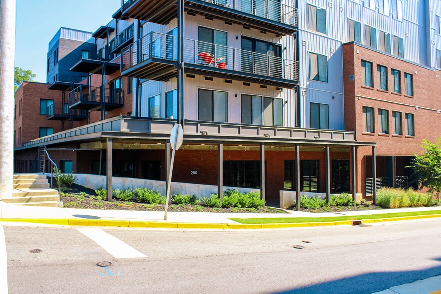 230 N Finley St, Athens, GA for lease - Building Photo - Image 3 of 9