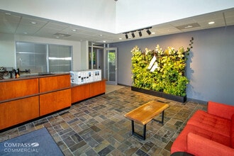 123 SW Columbia St, Bend, OR for sale Interior Photo- Image 2 of 11