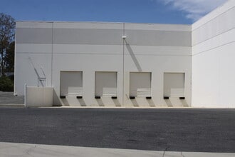 28040 W Harrison Pky, Valencia, CA for lease Interior Photo- Image 1 of 2