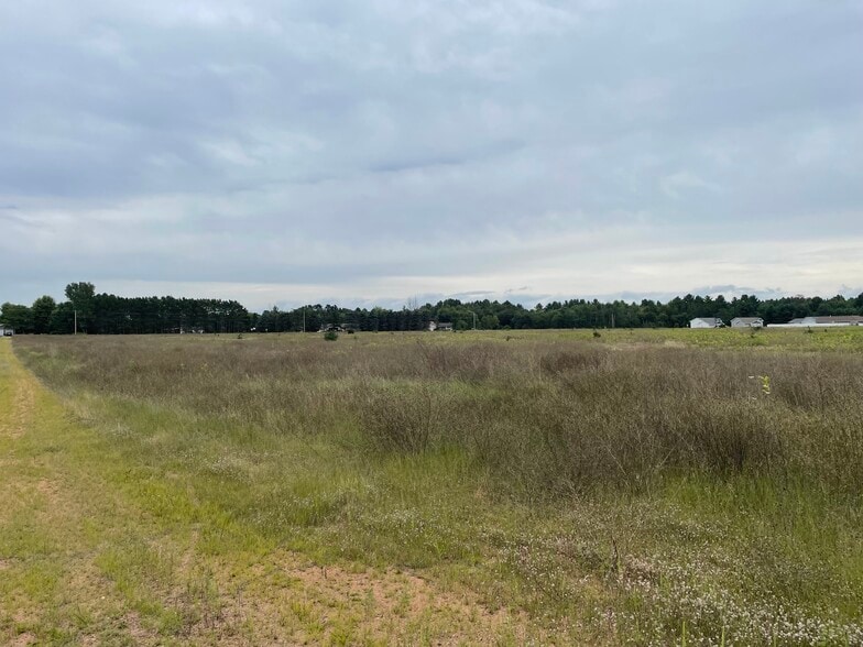 2235 Pleasant Dr, Kronenwetter, WI for sale - Building Photo - Image 3 of 3