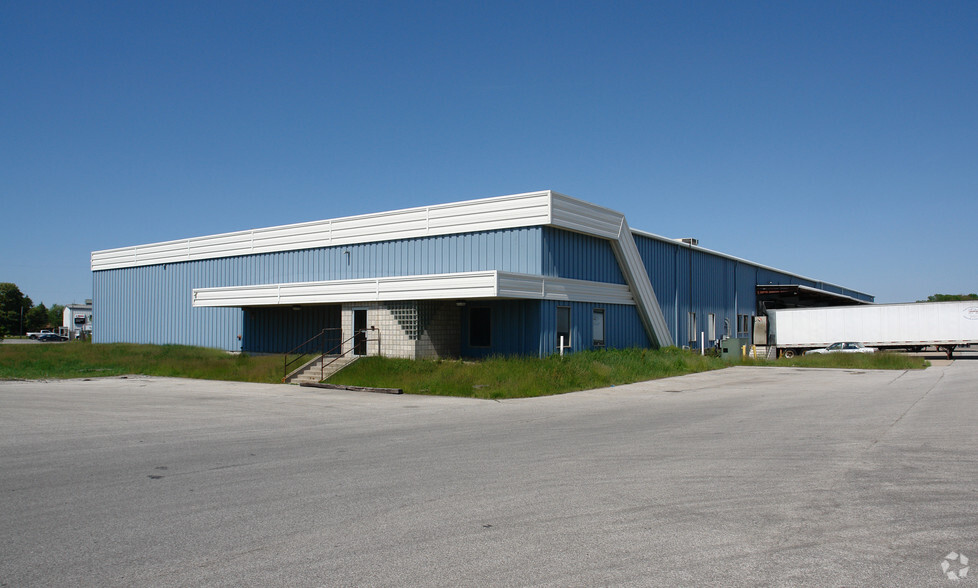 800 S Outer Dr, Saginaw, MI for lease - Building Photo - Image 3 of 10