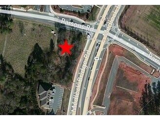 SWC Medlock Bridge & Parsons Rd, Johns Creek, GA for sale - Primary Photo - Image 1 of 1