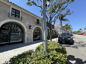 339 N Canon Dr, Beverly Hills, CA for lease Building Photo- Image 2 of 6