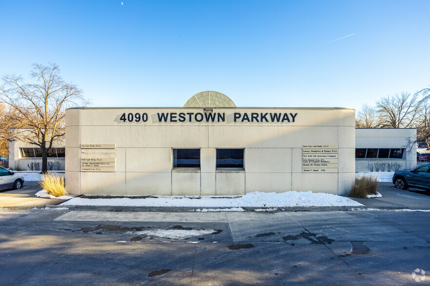 4090 Westown Pky, West Des Moines, IA for sale - Building Photo - Image 3 of 6