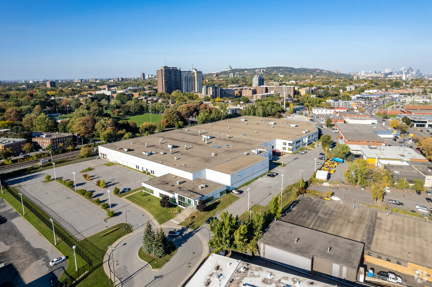 2125 Rue Lily-Simon, Montréal, QC for lease - Aerial - Image 2 of 6