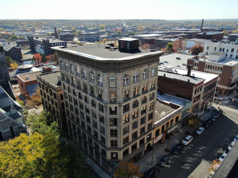 276 High St, Holyoke, MA for sale - Primary Photo - Image 1 of 1