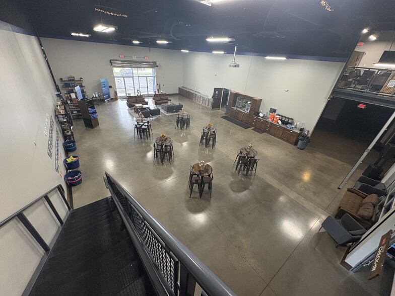 1455 E 2nd St, Franklin, OH for sale - Interior Photo - Image 3 of 9