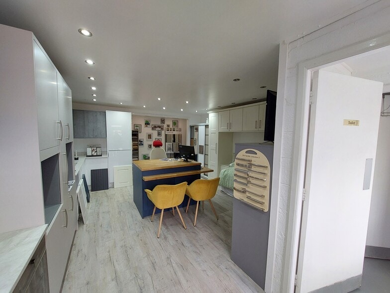 Smiddy Ct, Kilmarnock for lease - Building Photo - Image 3 of 21