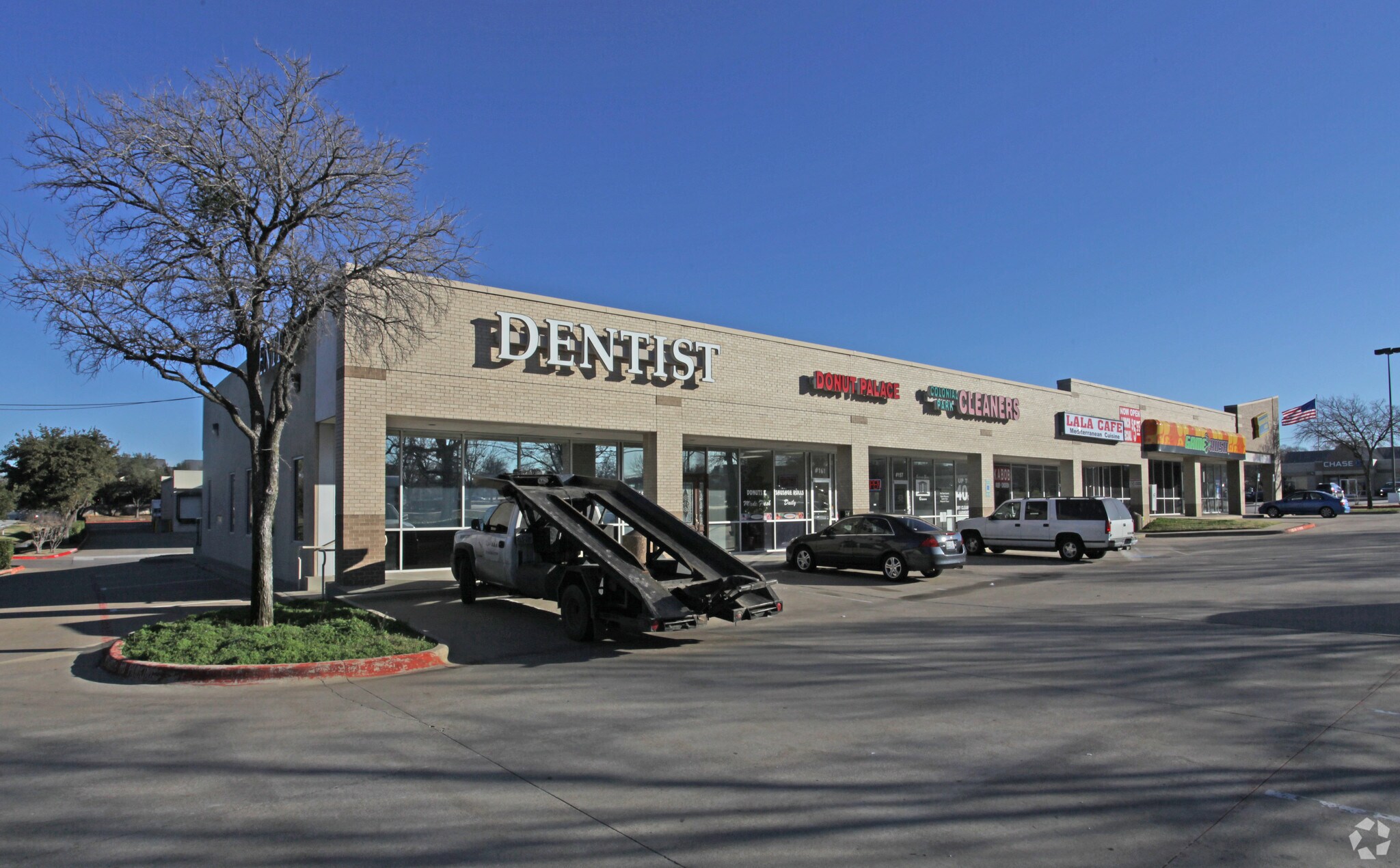 1827 SW Green Oaks Blvd, Arlington, TX 76017 Cooper Oaks Corners