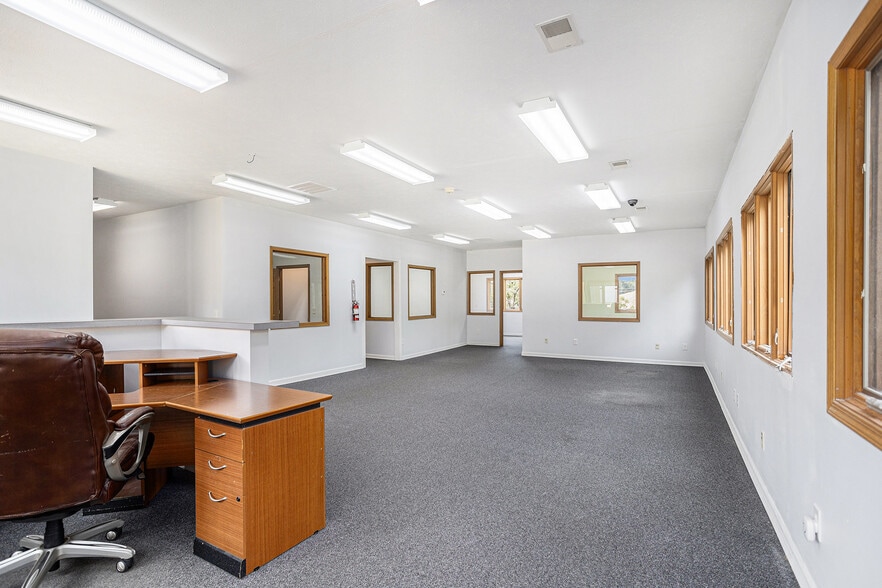 550 E Cork St, Kalamazoo, MI for sale - Building Photo - Image 3 of 29