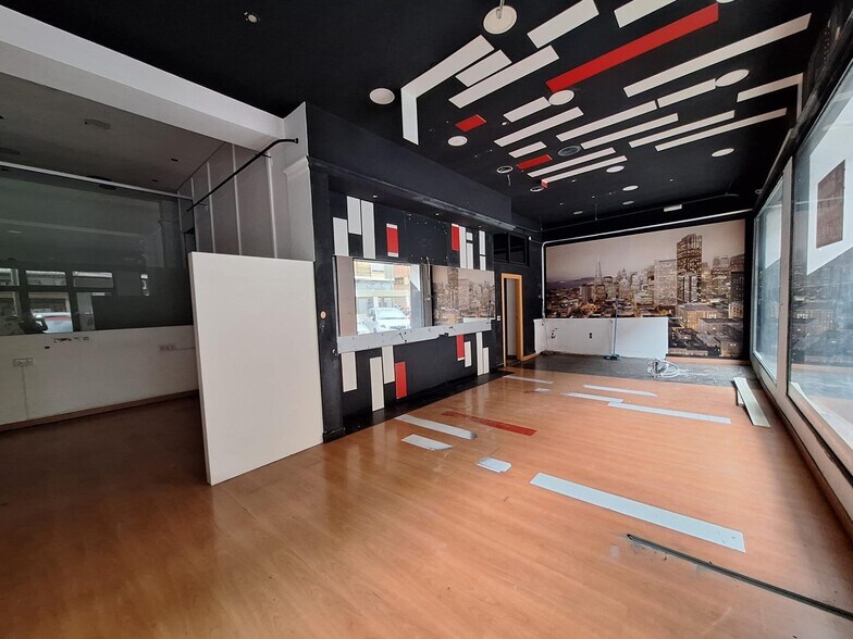 Retail in Alzira for lease - Building Photo - Image 1 of 15