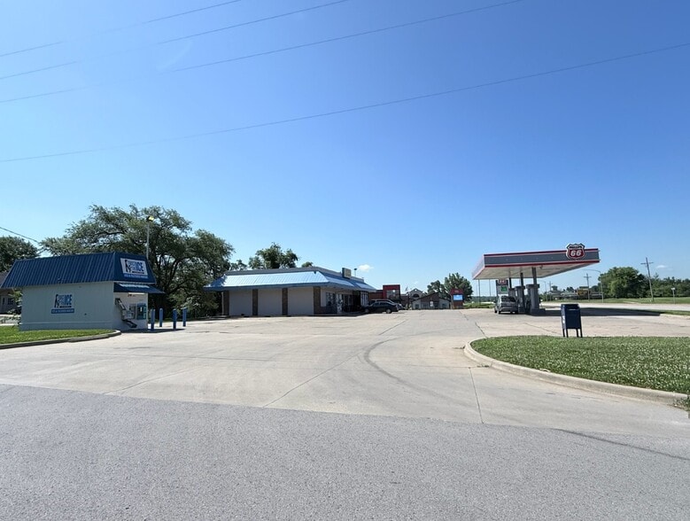 601 S Main St, Lansing, KS for sale - Primary Photo - Image 1 of 1