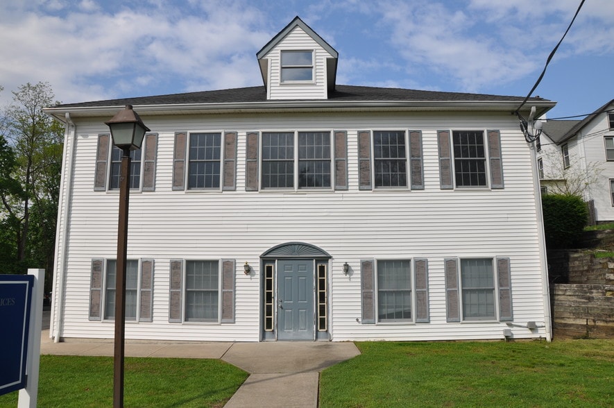 5 Ravine Dr, Matawan, NJ for sale - Building Photo - Image 1 of 1