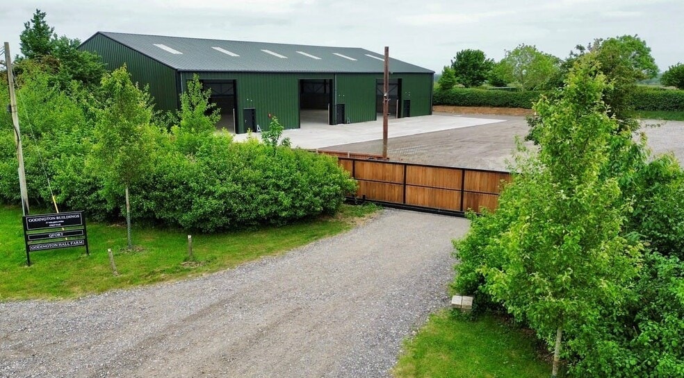 Unit A, Godington Buildings, Bicester for lease - Building Photo - Image 2 of 8