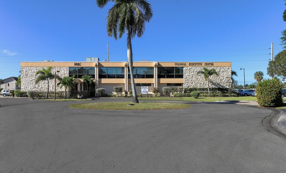 1620 Medical Ln, Fort Myers, FL for lease - Primary Photo - Image 1 of 16