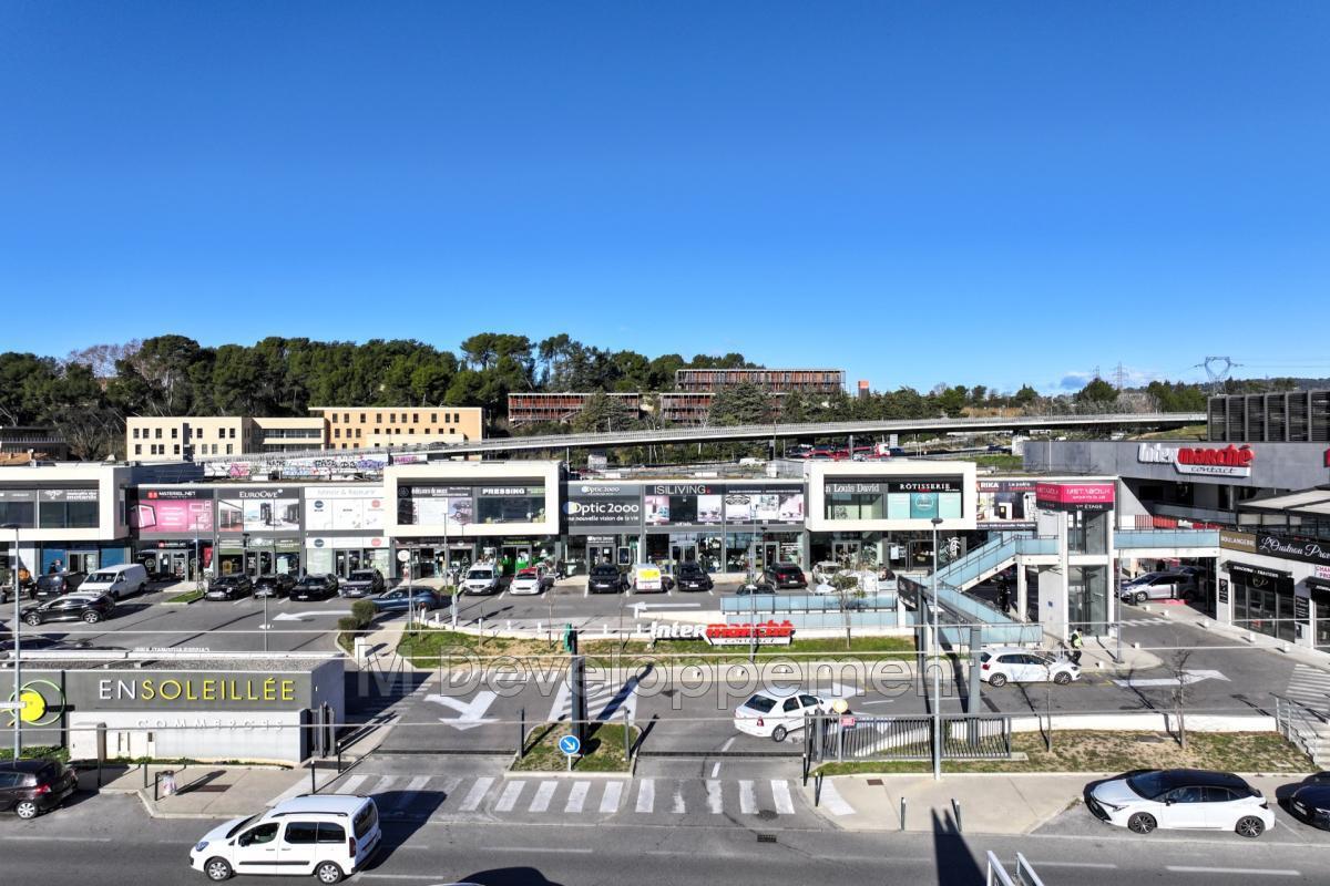 Retail in Aix-en-Provence for lease Building Photo- Image 1 of 7