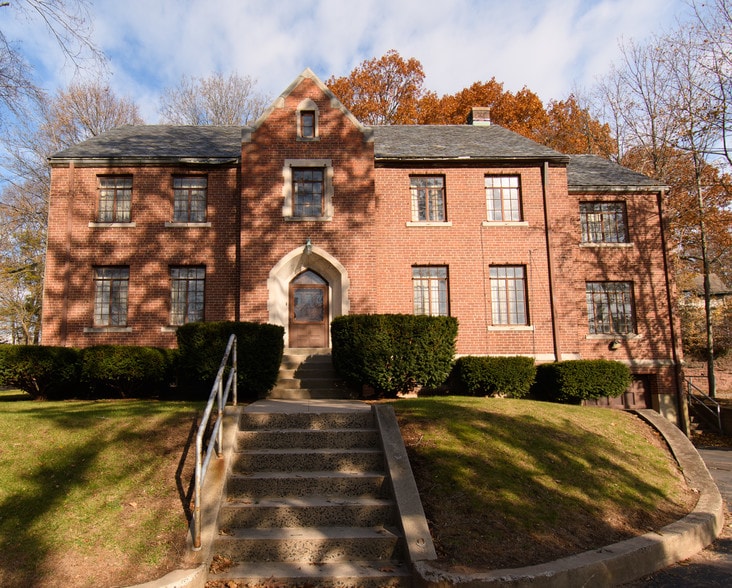 43 Church St, Meriden, CT for sale - Primary Photo - Image 1 of 1