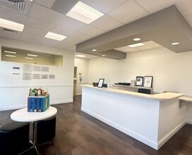 5540 N Farmer Branch Rd, Ozark, MO for lease Interior Photo- Image 1 of 8