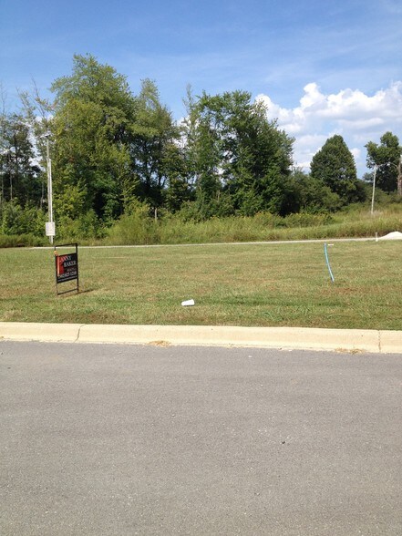 1008 Granite Dr, Bardstown, KY for sale - Building Photo - Image 1 of 1