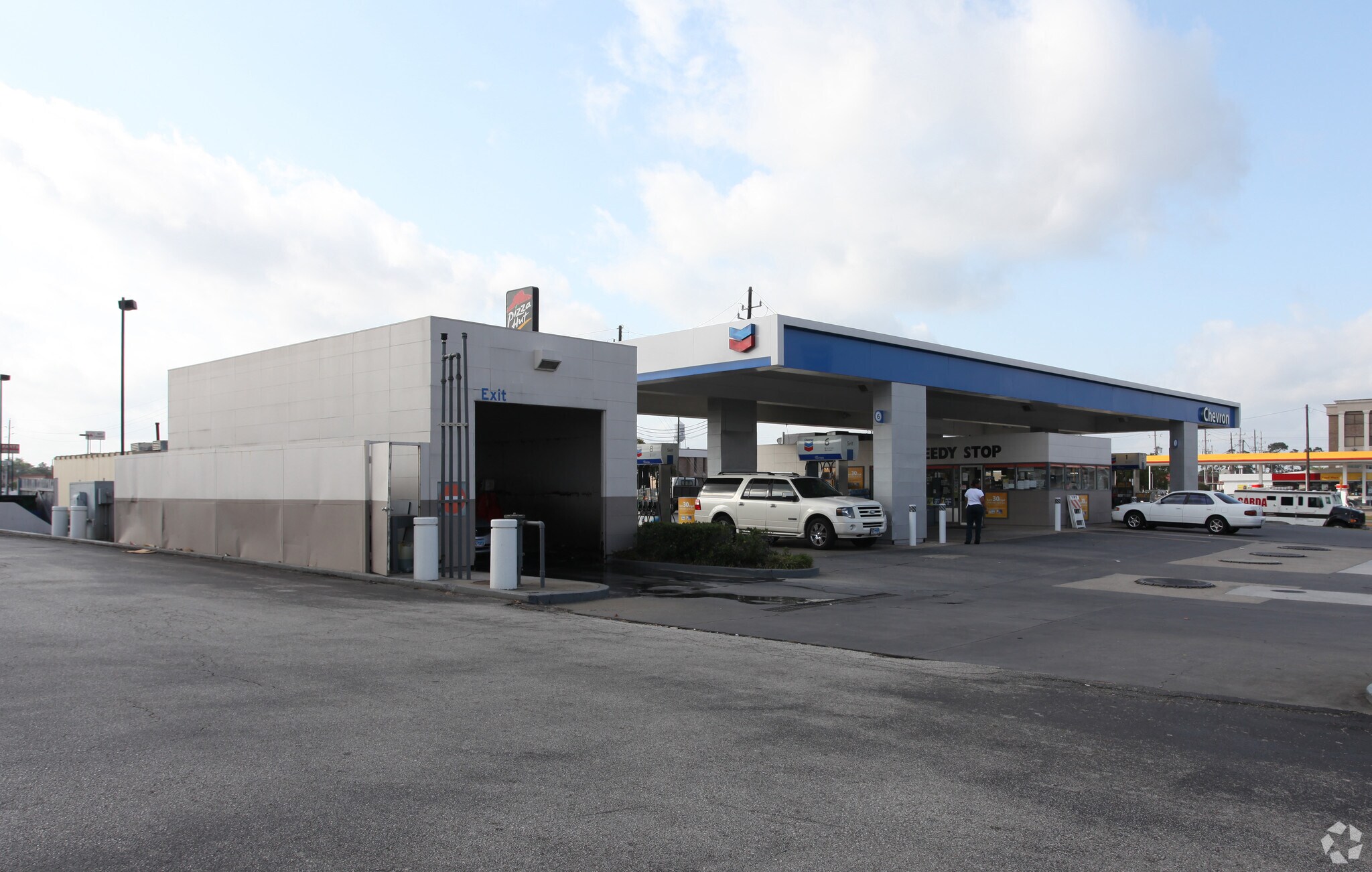 110 1st St W, Humble, TX for sale Building Photo- Image 1 of 1