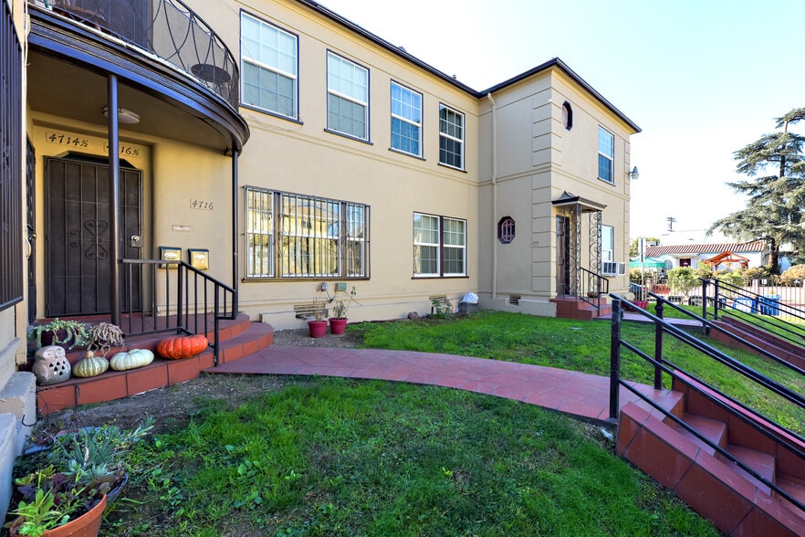 1186 N New Hampshire Ave, Los Angeles, CA for sale - Building Photo - Image 3 of 16