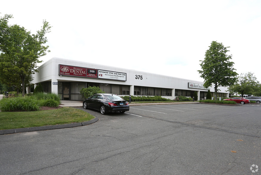 375 Willard Ave, Newington, CT for lease - Primary Photo - Image 1 of 4