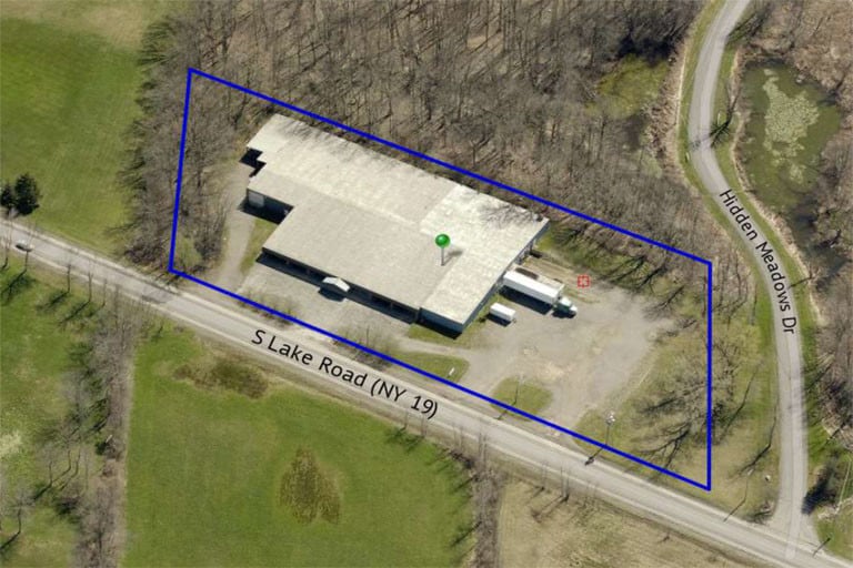 7307 S Lake Rd, Bergen, NY 14416