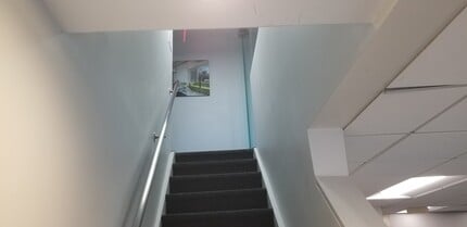 9101-9105 Gaither Rd, Gaithersburg, MD for lease Interior Photo- Image 2 of 21