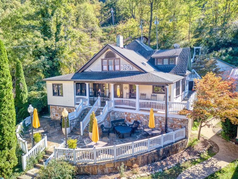 553 W Main St, Sylva, NC for sale - Building Photo - Image 1 of 1