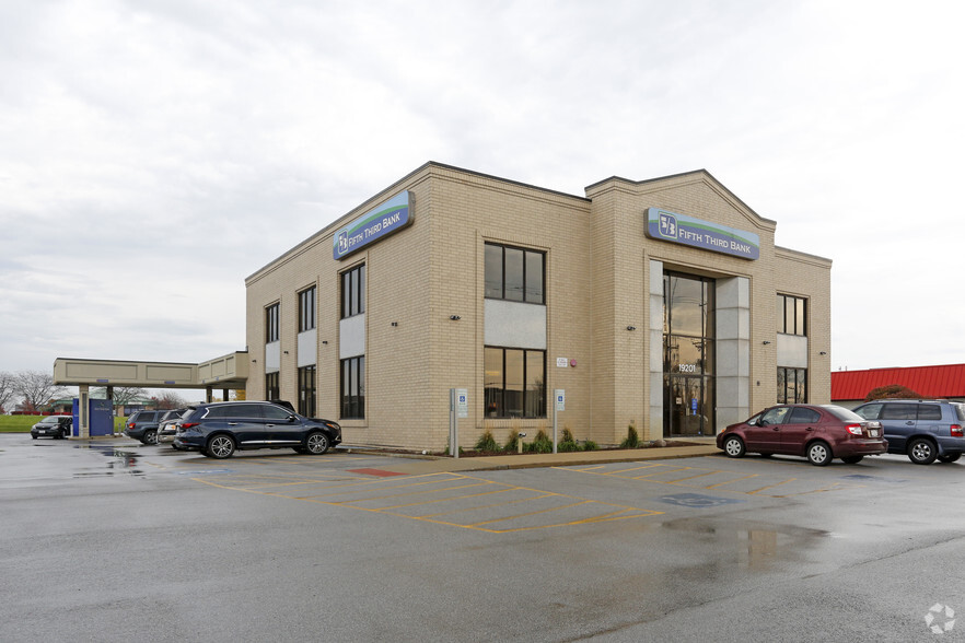 19201 LaGrange Rd, Mokena, IL for lease - Primary Photo - Image 1 of 9