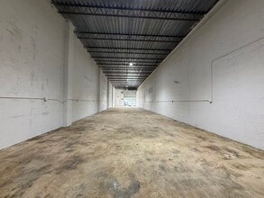 820-826 NW 10th Ter, Fort Lauderdale, FL for lease Interior Photo- Image 2 of 12