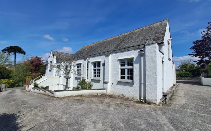 Park Ter, Falmouth for sale - Primary Photo - Image 1 of 4