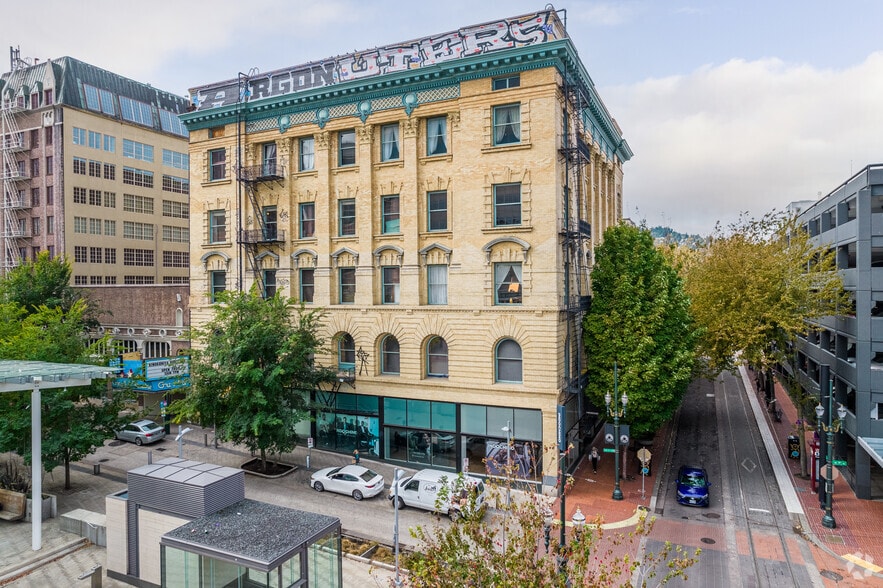 918 SW Yamhill St, Portland, OR for sale - Primary Photo - Image 1 of 19